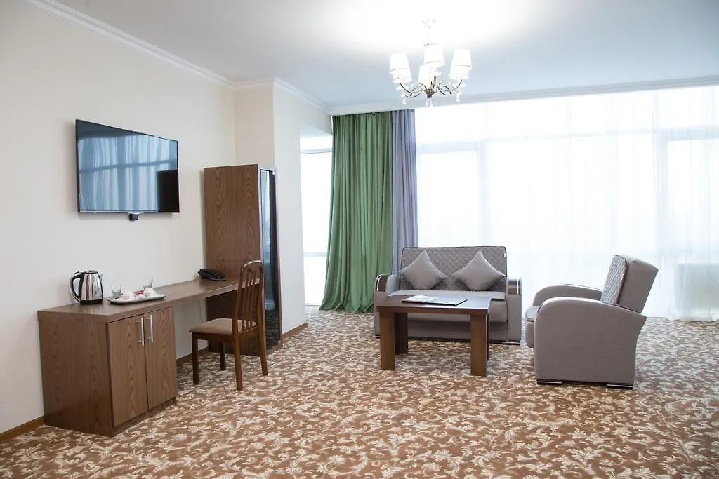 Business Hotel 알마티